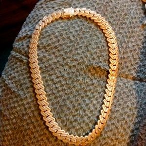 Cuben link necklace
